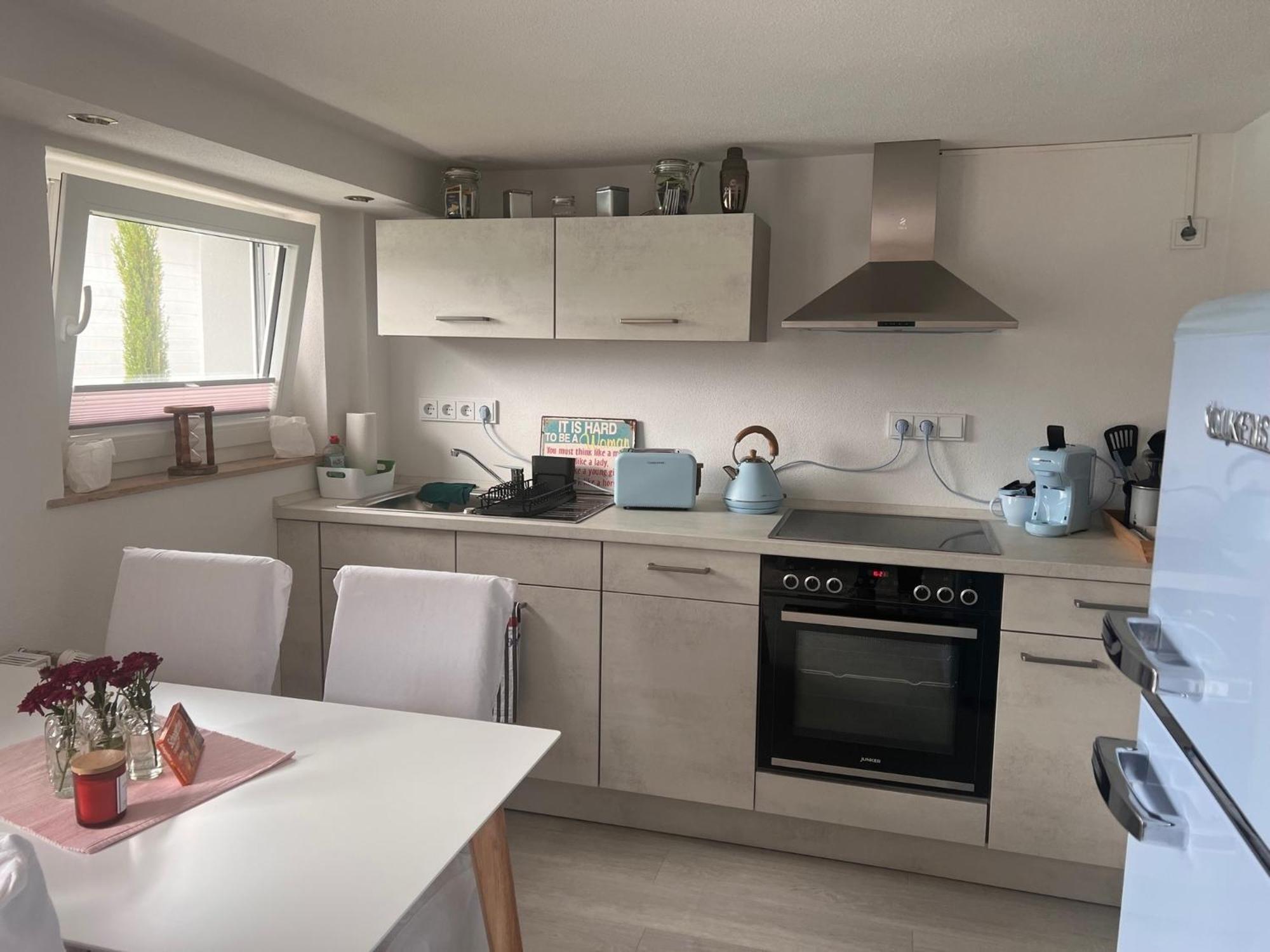 Charmante Einliegerwohnung, 3 Zimmer In Ruhiger Wohnlage, 60Qm, Mit Gemuetlicher Suedterrasse Marburg Eksteriør bilde